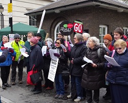 Raised Voices singing at the People's Assembly Anti-Austerity demo in Apr 2016